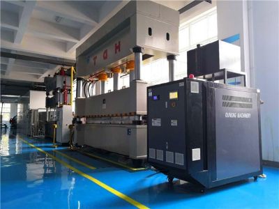 碳纤维复合材料成型工艺，记得收藏「深夜激情网机械」